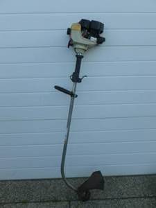 lot 77 image: Lawn Trimmer