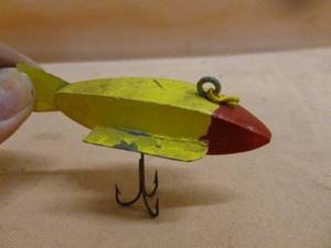 lot 86 image: Custom Made Spearing Decoy