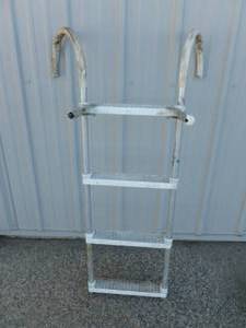 lot 142 image: Pontoon Ladder