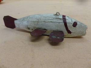 lot 161 image: Vintage Spearing Decoy