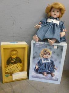lot 187 image: Collectible Porcelain Dolls