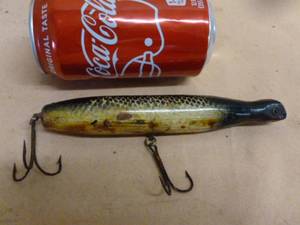 lot 208 image: Vintage Fishing Bait