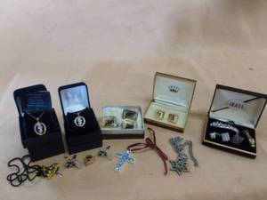 lot 263 image: Vintage Swank Cufflinks