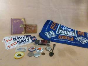 lot 265 image: Vintage Items