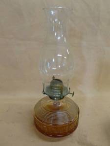 lot 277 image: Vintage Oil Lamp
