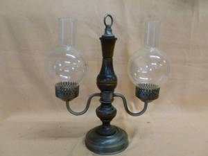 lot 278 image: Vintage Candle Lamp