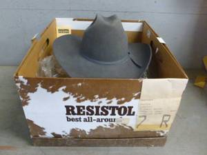 lot 290 image: Cowboy Hat