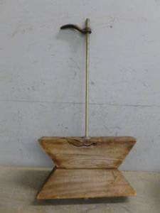 lot 298 image: Wood Clamp