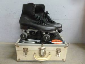 lot 304 image: Vintage Roller Skates