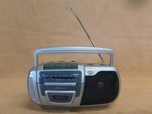 lot 315 image: Shelf Radio