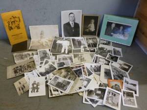 lot 331 image: Vintage Black & White Pictures