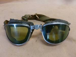 lot 347 image: Antique Aviators Goggles