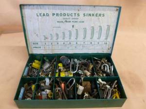 lot 389 image: Vintage Items