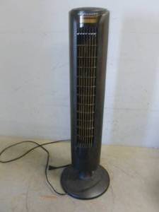 lot 406 image: Tower Fan