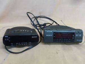 lot 412 image: Alarm Clocks