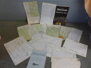 lot 414 image: Vintage Items