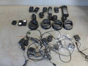 lot 419 image: Cell Phones