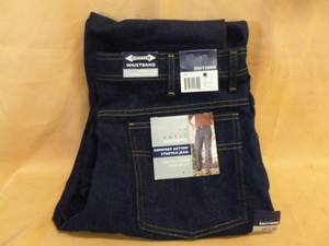 lot 455 image: New Mens Pants