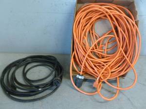 lot 472 image: Extension Cords