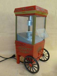 lot 486 image: Popcorn Popper