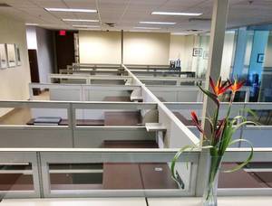 WOW MSRP $96,000 Ultra Quality Teknion Expansion Series Lot Of 12 Executive Semi Enclosed Glass Paneled Desking Systems With LeftRight Returns &amp Low Credenza WLateral File, Storage Shelves &amp Cushioned Guest Seating&nbsp Excellent Condition