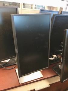 Large Lot OF Monitors - Appears 1 Is New In Open Box