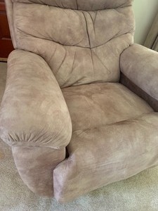 lot 17 image: Micro-Suede Lazy-Boy Recliner
