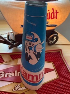 lot 63 image: Schmidt and Grainbelt Beer Collector Items