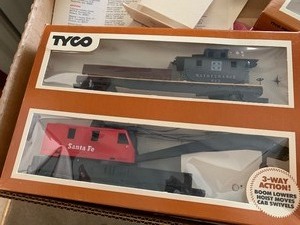 lot 70 image: Tyco TrainsParts