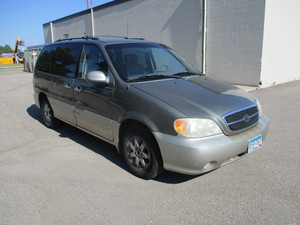 2005 Kia Sedona Van