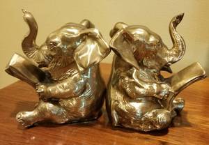 lot 97 image: Brass Elephant Bookends