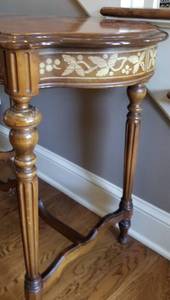 lot 21 image: Turtle Top Inlaid Occasional Table