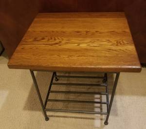 lot 15 image: Iron Frame Wood Top Side Table (b)