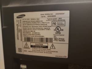 lot 160 image: Samsung LCD TV model UN32H5203AF