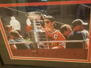 lot 53 image: Chicago Blackhawk  Toews at Parade