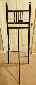 lot 83 image: Victorian Detailed Easel