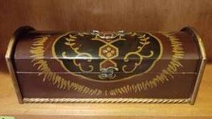 lot 98 image: Elegant Painted Box