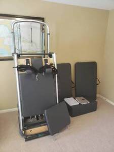 lot 2 image: Life Fitness Peak Pilates Exercise Machine