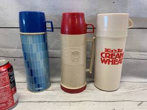 lot 30 image: Lot of 3 Vintage Thermos Containers