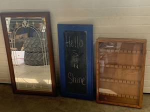 lot 49 image: Shadow Box, Chalk Board, Mirror
