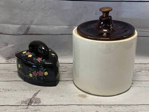 lot 103 image: Vtg. Japanese Iron Shaped Container & Cookie Jar