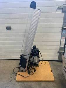 lot 113 image: Omega B22 Enlarger (sold over $100 on Ebay)