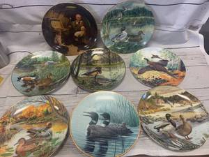 lot 123 image: Lot of 8 Vintage Knowles & Bradex Plates