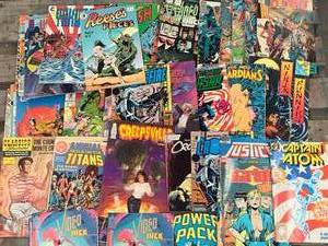 lot 139 image: Large Lot of Comic Books