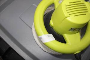 lot 71 image: Ryobi Electric Buffer