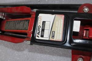 lot 130 image: Hydraulic Jack & Floor Jack