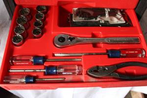lot 21 image: New Craftsman Socket Set in Case