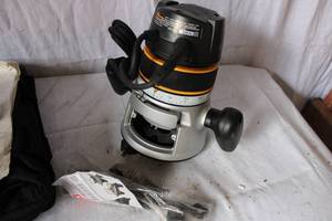 lot 72 image: Craftsman 9.5 Amp Variable Speed Router