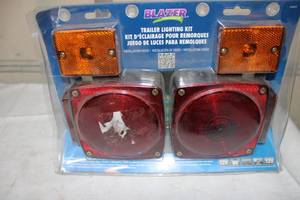 lot 219 image: Trailer Light Kit and Adaptors