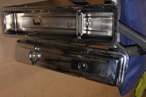 lot 187 image: Small Block Chevy Aluminum Valve Covers